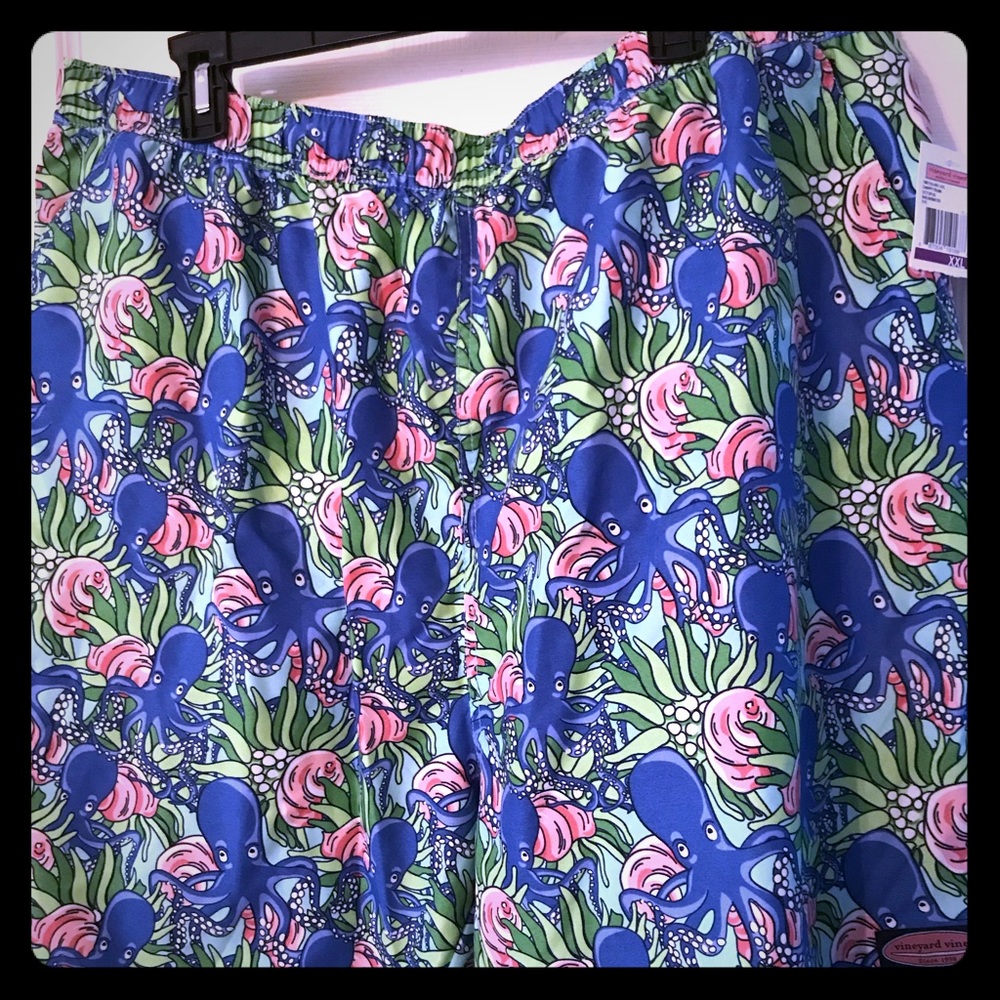 Vineyard Vines Men’s Chappy Swim Trunks